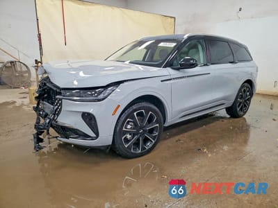 2026 LINCOLN NAUTILUS RESERVE 5LMPJ8KA3TJ991444 - główne zdjęcie licytacji z USA - miniatura