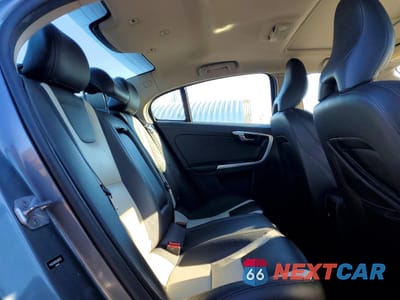 Zdjęcie 10 z 12 samochodu: 2016 VOLVO S60 CROSS COUNTRY T5 VIN:YV4612UM1G2000732 - miniatura