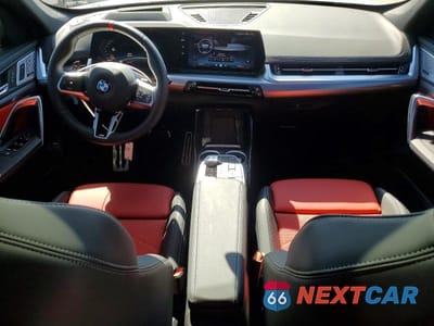 Zdjęcie 8 z 12 samochodu: 2025 BMW X1 M35I VIN:WBX13EF09S5341048 - miniatura