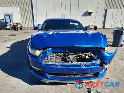 Piąte zdjęcie samochodu w środku: 2017 FORD MUSTANG VIN:1FA6P8THXH5353260 - miniatura