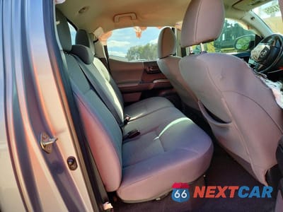 Zdjęcie 10 z 11 samochodu: 2020 TOYOTA TACOMA DOUBLE CAB VIN:3TMCZ5AN9LM297149 - miniatura