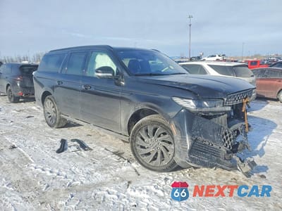 Czwarte zdjęcie samochodu z boku: 2025 LINCOLN NAVIGATOR L RESERVE VIN:5LMJJ3LG5SEL11644 - miniatura