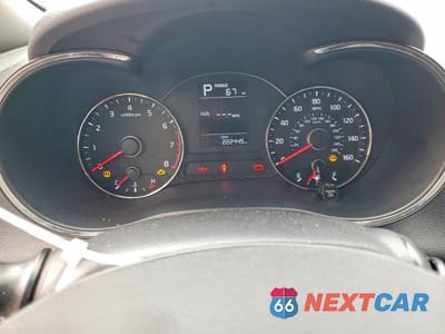 Zdjęcie 9 z 12 samochodu: 2017 KIA FORTE LX VIN:3KPFK4A78HE111745 - miniatura