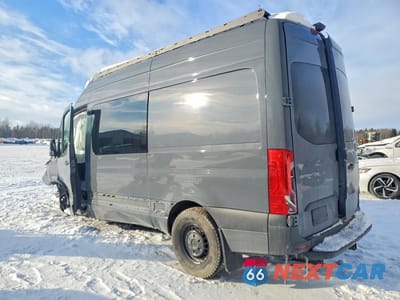 Drugie zdjęcie samochodu z przodu: 2022 MERCEDES BENZ SPRINTER 2500 VIN:W1W4DBHY2NP476913 - miniatura