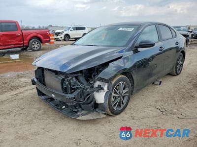 2023 KIA FORTE LX 3KPF24AD1PE630253 - główne zdjęcie licytacji z USA - miniatura
