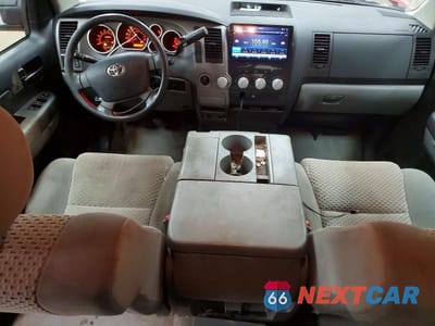 Zdjęcie 8 z 11 samochodu: 2010 TOYOTA TUNDRA GRADE VIN:5TFUM5F15AX012303 - miniatura