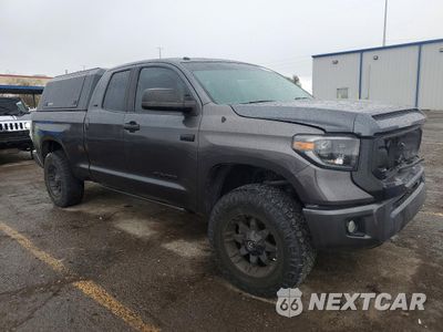 Czwarte zdjęcie samochodu z boku: 2014 TOYOTA TUNDRA DOUBLE CAB SR VIN:5TFUW5F19EX323166 - miniatura