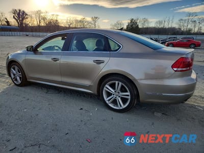 Drugie zdjęcie samochodu z przodu: 2015 VOLKSWAGEN PASSAT SE VIN:1VWBS7A38FC063470 - miniatura