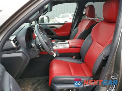 Zdjęcie 7 z 14 samochodu: 2024 LEXUS LX 600 F SPORT HANDLING VIN:JTJMB7CX3R4066705 - miniatura