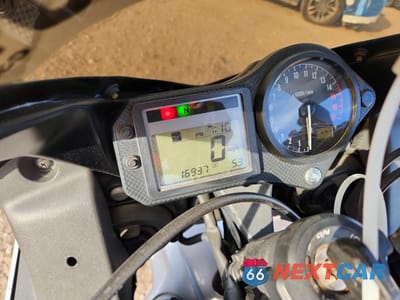 Zdjęcie 7 z 10 samochodu: 2001 HONDA CBR600 F4 VIN:JH2PC35011M202640 - miniatura
