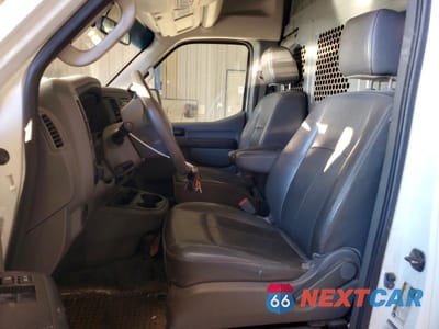 Zdjęcie 7 z 12 samochodu: 2015 NISSAN NV2500 UTILITY / SERVICE VAN VIN:1N6BF0LY5FN800049 - miniatura