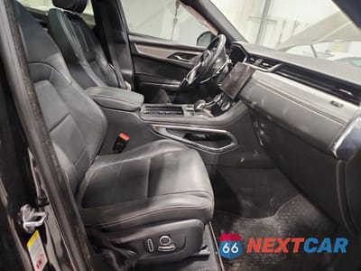 Zdjęcie 7 z 12 samochodu: 2021 JAGUAR F-PACE R-DYNAMIC S VIN:SADCT2FU3MA665697 - miniatura