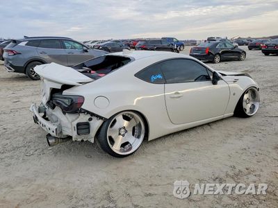 Trzecie zdjęcie samochodu z tyłu: 2017 TOYOTA 86 BASE VIN:JF1ZNAA10H9709157 - miniatura
