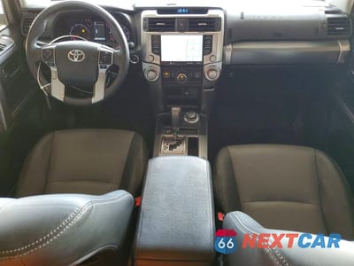 Zdjęcie 8 z 11 samochodu: 2021 TOYOTA 4RUNNER SR5 PREMIUM VIN:JTENU5JR8M5872547 - miniatura