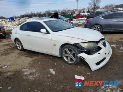 Czwarte zdjęcie samochodu z boku: 2009 BMW 328 XI SULEV VIN:WBAWV53539P081366 - miniatura