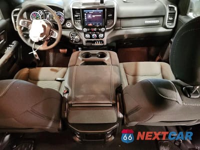 Zdjęcie 8 z 11 samochodu: 2026 RAM TRUCKS 1500 BIG HORN VIN:3C6SRFFP6T4157496 - miniatura
