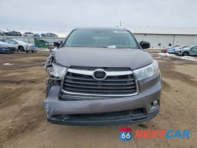 Piąte zdjęcie samochodu w środku: 2015 TOYOTA HIGHLANDER LIMITED PLATINUM VIN:5TDDKRFH5FS177906 - miniatura