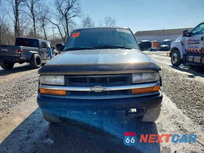 Piąte zdjęcie samochodu w środku: 2000 CHEVROLET S TRUCK S10 VIN:1GCCT19W0Y8118922 - miniatura