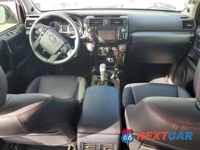 Zdjęcie 8 z 12 samochodu: 2018 TOYOTA 4RUNNER VIN:JTEBU5JR7J5598708 - miniatura