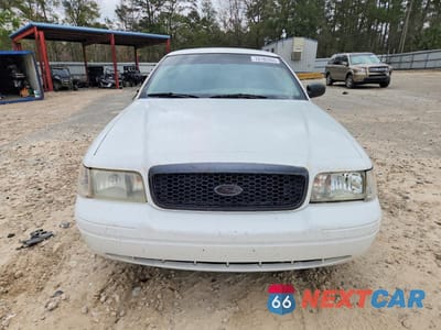 Piąte zdjęcie samochodu w środku: 2003 FORD CROWN VICTORIA POLICE INTERCEPTOR VIN:2FAFP71WX3X174574 - miniatura