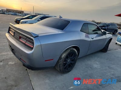 Trzecie zdjęcie samochodu z tyłu: 2016 DODGE CHALLENGER SXT VIN:2C3CDZAG3GH131130 - miniatura