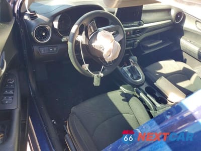 Zdjęcie 8 z 13 samochodu: 2019 KIA FORTE LXS VIN:3KPF24AD6KE109439 - miniatura