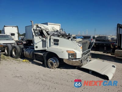 2023 MACK ANTHEM 1M1AN4GY3PM031545 - główne zdjęcie licytacji z USA - miniatura