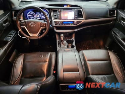 Zdjęcie 8 z 12 samochodu: 2015 TOYOTA HIGHLANDER XLE VIN:5TDJKRFH5FS124965 - miniatura