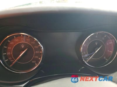 Zdjęcie 9 z 11 samochodu: 2022 MASERATI QUATTROPORTE MODENA VIN:ZAM56YPM2NX393148 - miniatura
