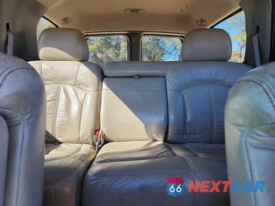 Zdjęcie 10 z 12 samochodu: 2001 CHEVROLET TAHOE C1500 VIN:1GNEC13T11J191651 - miniatura