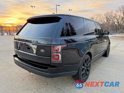 Czwarte zdjęcie samochodu z boku: 2020 LAND ROVER RANGE ROVER P525 HSE VIN:SALGS5SE0LA579304 - miniatura