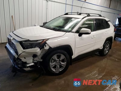 2025 TOYOTA RAV4 LE JTMMWRFV9SD325023 - główne zdjęcie licytacji z USA - miniatura