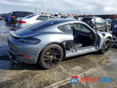 Trzecie zdjęcie samochodu z tyłu: 2025 PORSCHE CAYMAN BASE VIN:WP0AA2A83SK255220 - miniatura