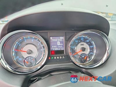 Zdjęcie 9 z 12 samochodu: 2014 CHRYSLER TOWN & COUNTRY TOURING L VIN:2C4RC1CGXER421542 - miniatura