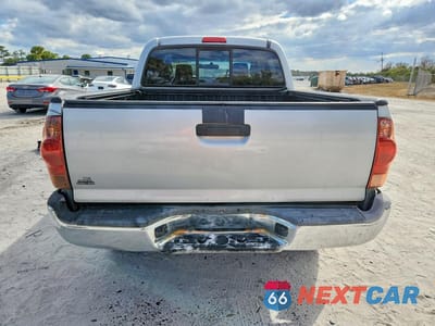 Zdjęcie 6 z 11 samochodu: 2005 TOYOTA TACOMA DOUBLE CAB VIN:5TELU42N25Z070575 - miniatura