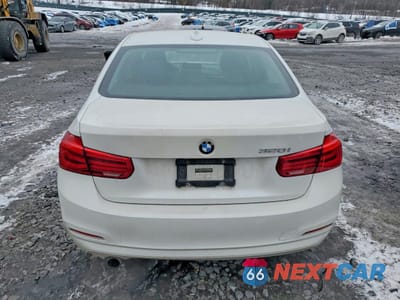 Zdjęcie 6 z 14 samochodu: 2017 BMW 320 XI VIN:WBA8E5G34HNU44642 - miniatura