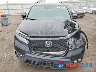 Piąte zdjęcie samochodu w środku: 2019 HONDA PASSPORT TOURING VIN:5FNYF8H93KB004292 - miniatura