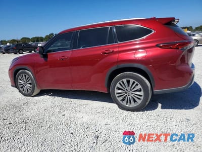 Drugie zdjęcie samochodu z przodu: 2023 TOYOTA HIGHLANDER PLATINUM VIN:5TDKDRAH3PS035094 - miniatura