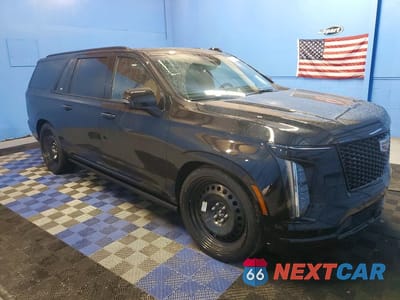 Czwarte zdjęcie samochodu z boku: 2026 CADILLAC ESCALADE ESV SPORT PLATINUM VIN:1GYS9RKLXTR142599 - miniatura