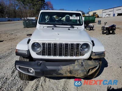 Piąte zdjęcie samochodu w środku: 2026 JEEP WRANGLER SAHARA VIN:1C4PJXEG5TW172150 - miniatura