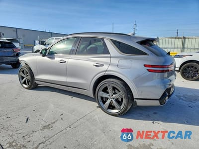 Drugie zdjęcie samochodu z przodu: 2023 GENESIS GV70 2.5T STANDARD VIN:KMUMADTB3PU106705 - miniatura