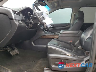 Zdjęcie 7 z 14 samochodu: 2017 CHEVROLET SUBURBAN C1500 LT VIN:1GNSCHKC8HR235508 - miniatura