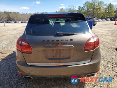Zdjęcie 6 z 11 samochodu: 2012 PORSCHE CAYENNE S HYBRID VIN:WP1AE2A27CLA91108 - miniatura