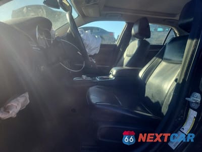 Zdjęcie 7 z 13 samochodu: 2016 CHRYSLER 300C VIN:2C3CCAKG9GH351309 - miniatura