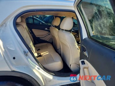 Zdjęcie 11 z 12 samochodu: 2017 MERCEDES-BENZ GLA 250 VIN:WDCTG4EB3HJ340902 - miniatura