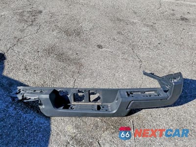 Zdjęcie 12 z 13 samochodu: 2025 TOYOTA TACOMA SR VIN:3TYJDAKN7ST020337 - miniatura