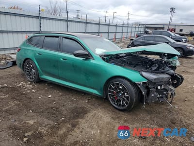 Czwarte zdjęcie samochodu z boku: 2026 BMW M5 TOURING VIN:WBS83GV00TCW64029 - miniatura