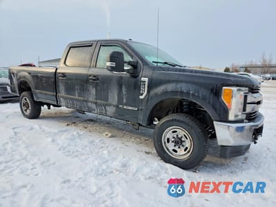 Czwarte zdjęcie samochodu z boku: 2017 FORD F250 SUPER DUTY VIN:1FT7W2BT9HEE60000 - miniatura