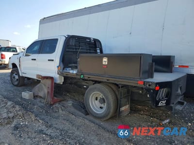 Drugie zdjęcie samochodu z przodu: 2025 FORD F350 SUPER DUTY FLATBED TRUCK VIN:1FD8W3HT0SED67175 - miniatura