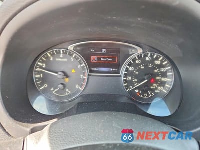 Zdjęcie 9 z 12 samochodu: 2016 NISSAN ALTIMA 2.5 VIN:1N4AL3AP1GC259569 - miniatura